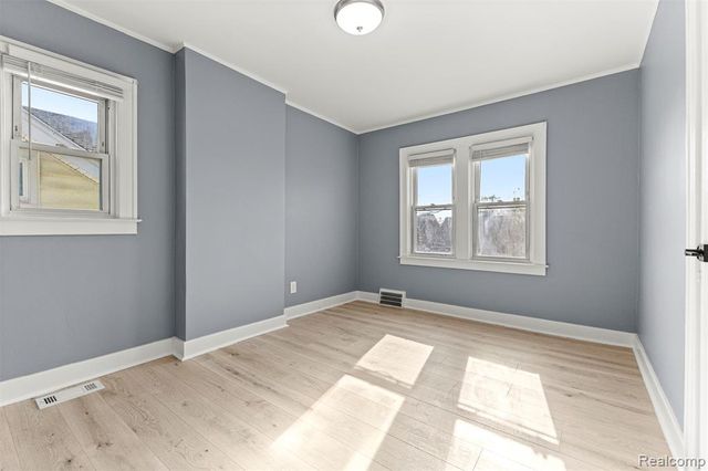 6842 Jonathon Street, Dearborn, MI 48126