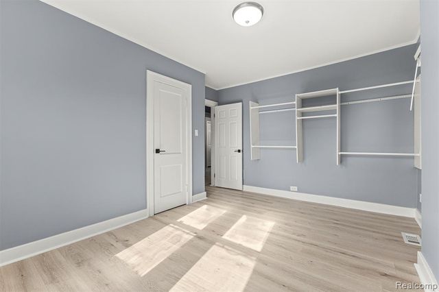 6842 Jonathon Street, Dearborn, MI 48126