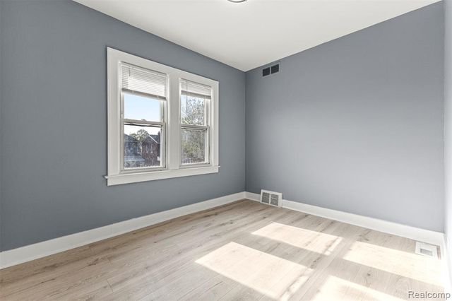 6842 Jonathon Street, Dearborn, MI 48126