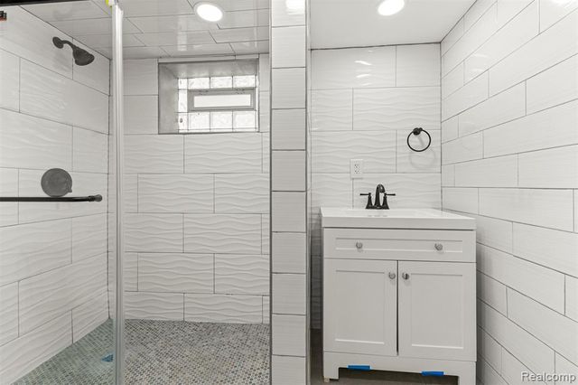 6842 Jonathon Street, Dearborn, MI 48126