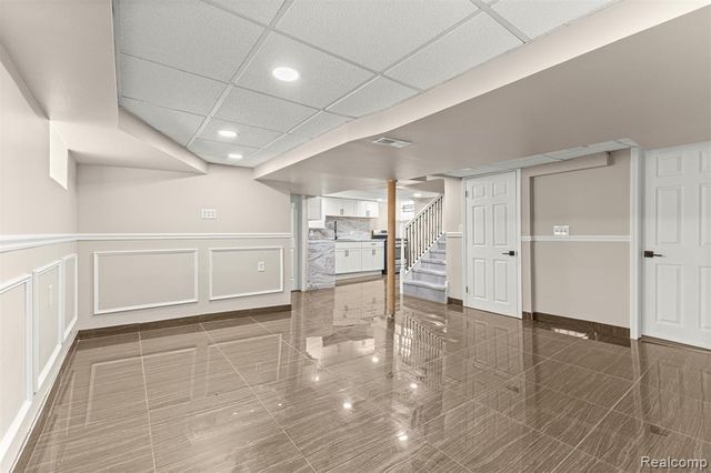 6842 Jonathon Street, Dearborn, MI 48126