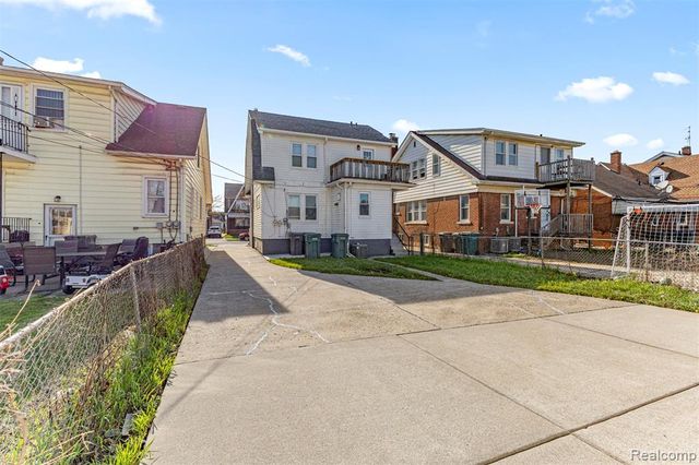 6842 Jonathon Street, Dearborn, MI 48126