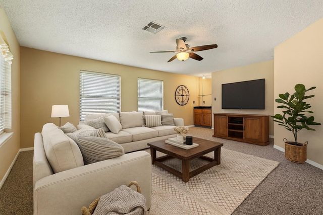 3214 Candlewood Lane, Montgomery, TX 77356