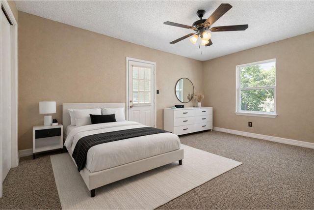 3214 Candlewood Lane, Montgomery, TX 77356