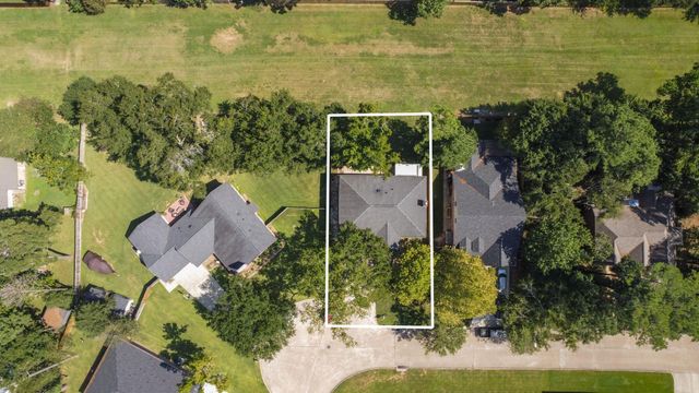 3214 Candlewood Lane, Montgomery, TX 77356