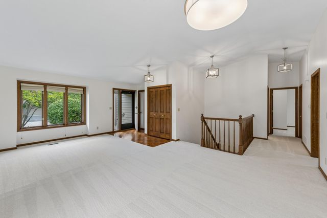 9526 Woodbridge Road, Bloomington, MN 55438