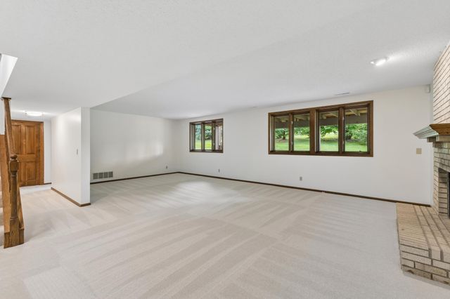 9526 Woodbridge Road, Bloomington, MN 55438