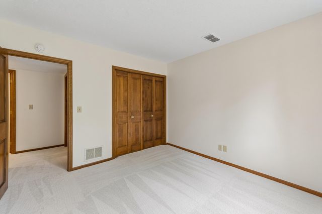 9526 Woodbridge Road, Bloomington, MN 55438