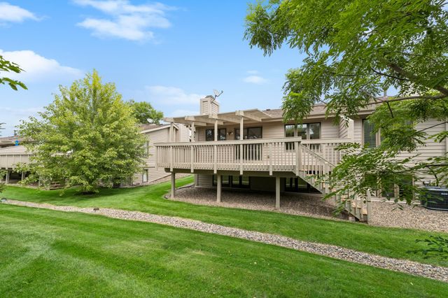 9526 Woodbridge Road, Bloomington, MN 55438