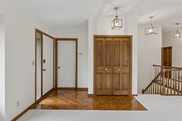 9526 Woodbridge Road, Bloomington, MN 55438