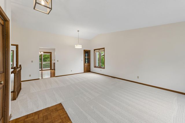 9526 Woodbridge Road, Bloomington, MN 55438