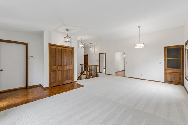 9526 Woodbridge Road, Bloomington, MN 55438