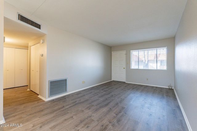 6407 E Butte Street Apt 5, Mesa, AZ 85205