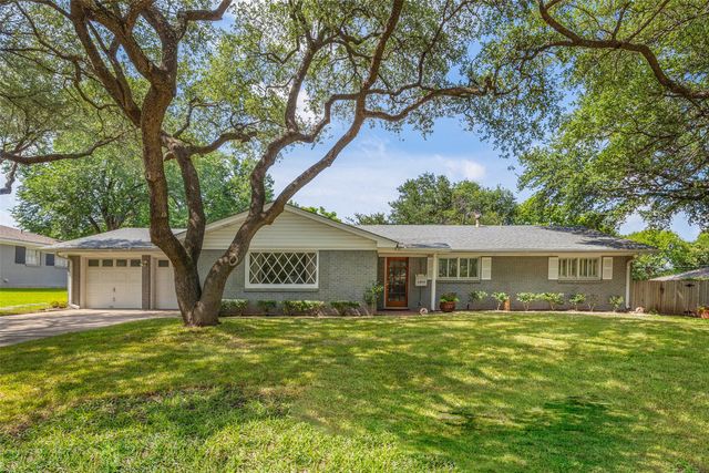 6404 Dakar Road W, Fort Worth, TX 76116