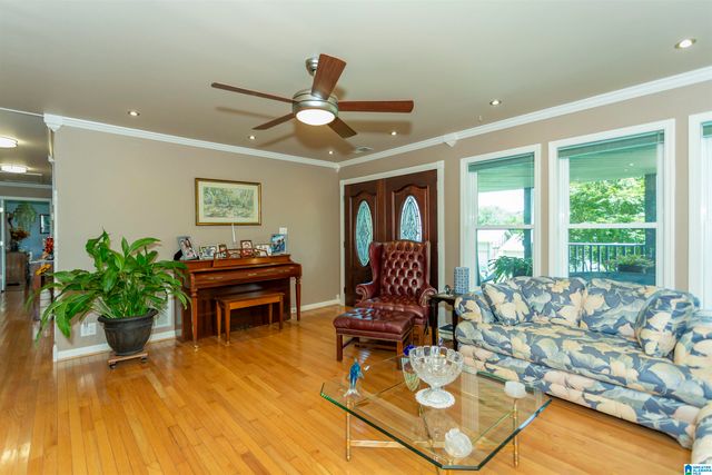 2176 OLD HAYDEN ROAD, Warrior, AL 35180
