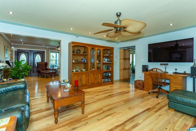 2176 OLD HAYDEN ROAD, Warrior, AL 35180