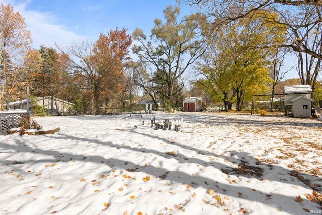 52912 Francis Street, South Bend, IN 46637