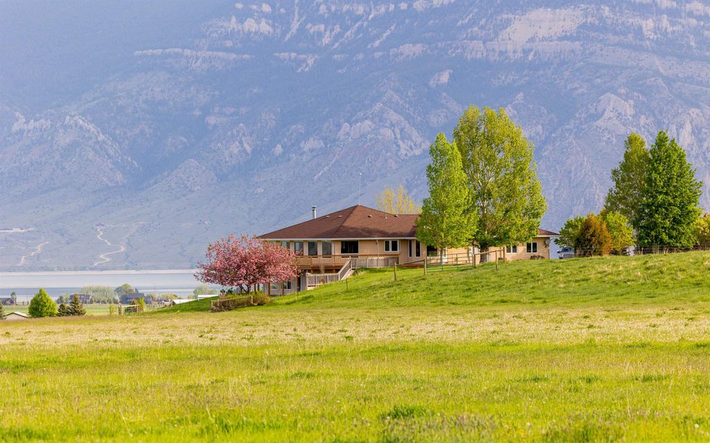 272 Road 6RT, Cody, WY 82414 photo 2