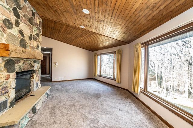 6372 Wildlife ROAD, Allenton, WI 53002