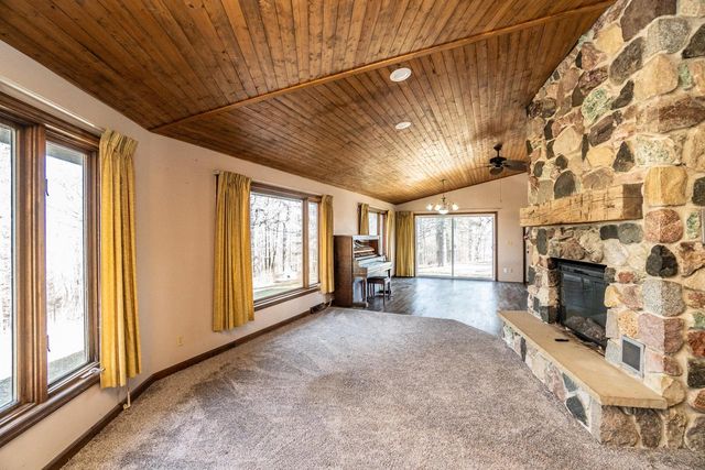 6372 Wildlife ROAD, Allenton, WI 53002