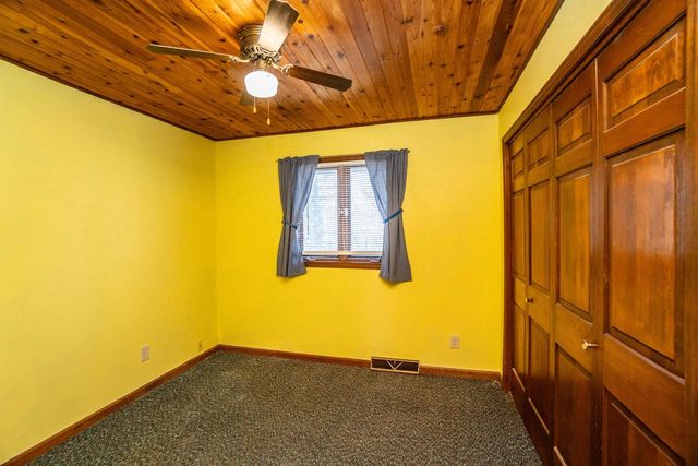 6372 Wildlife ROAD, Allenton, WI 53002