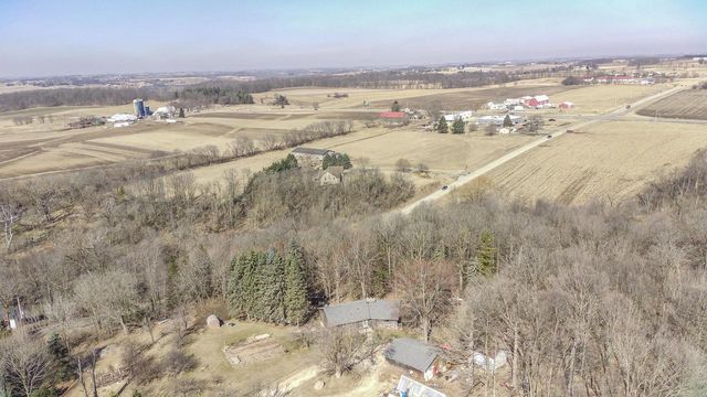 6372 Wildlife ROAD, Allenton, WI 53002