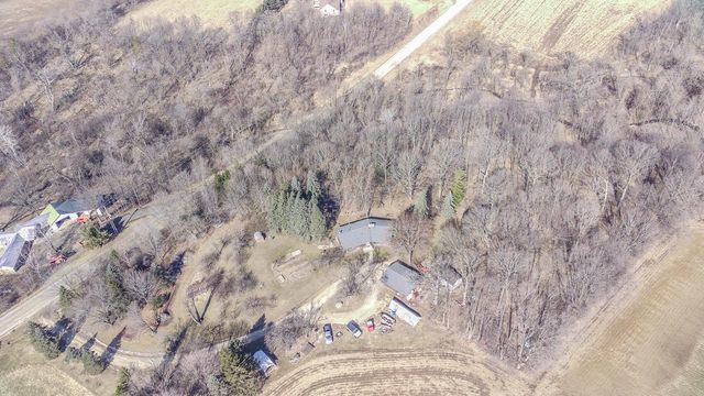 6372 Wildlife ROAD, Allenton, WI 53002