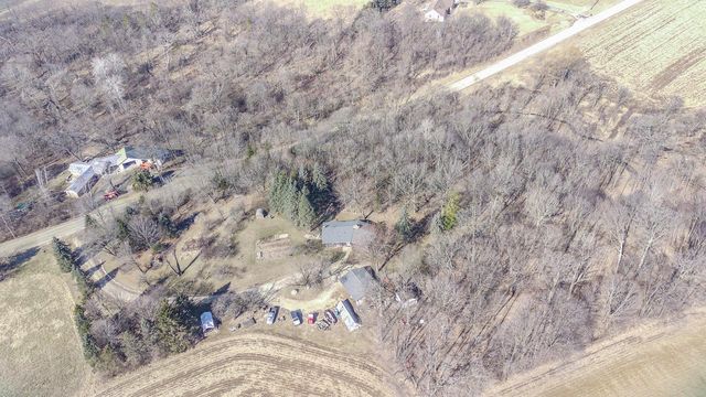 6372 Wildlife ROAD, Allenton, WI 53002