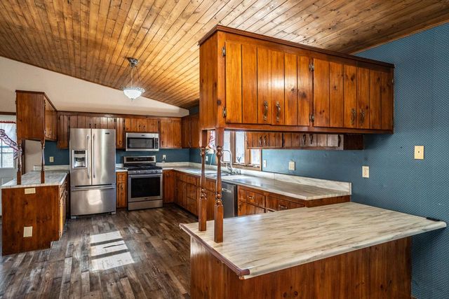 6372 Wildlife ROAD, Allenton, WI 53002