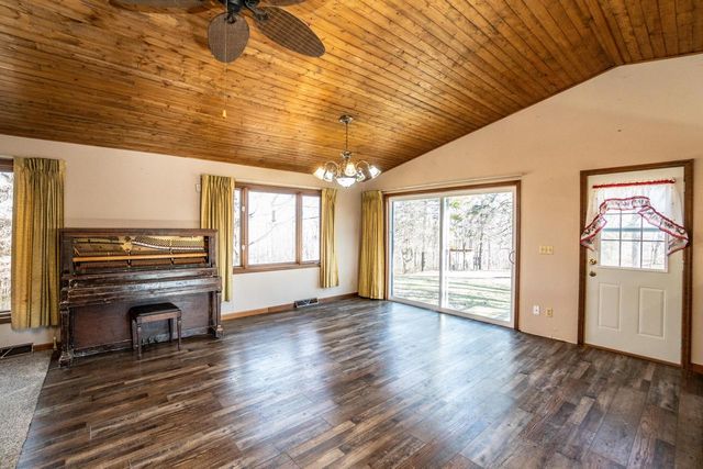 6372 Wildlife ROAD, Allenton, WI 53002