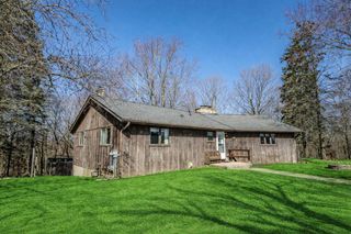 6372 Wildlife ROAD, Allenton, WI 53002