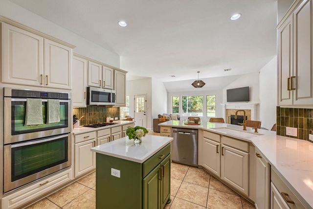 439 Drury LN, Austin, TX 78737