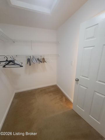 10507 Waycross Ave, Louisville, KY 40229
