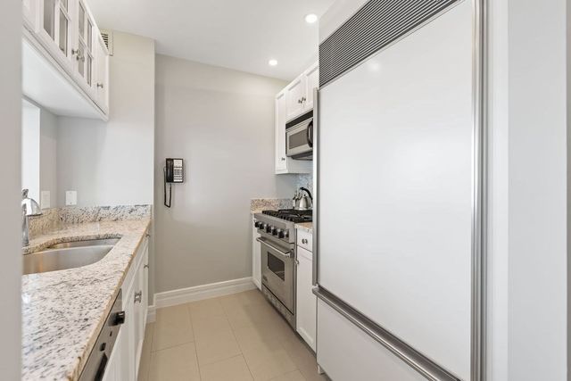 2 Avery St 34G, Boston, MA 02111