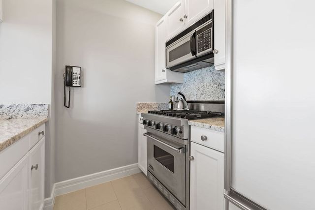 2 Avery St 34G, Boston, MA 02111