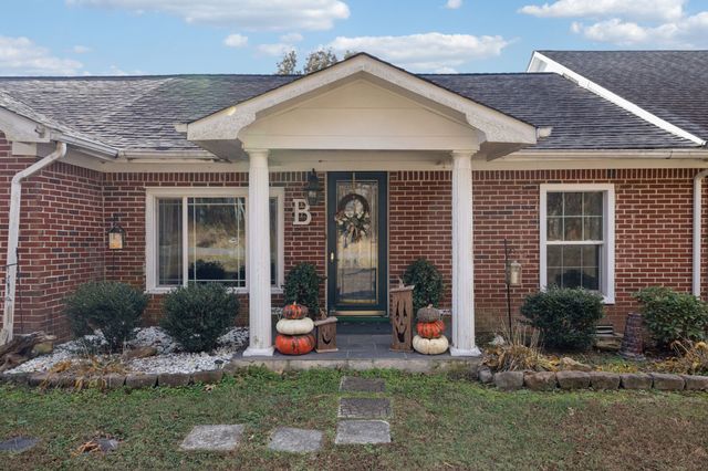 3280 Bethel Rd, Smithville, TN 37166