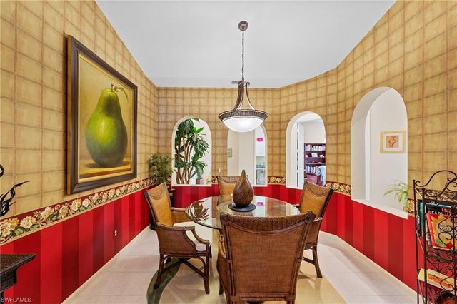 3920 Deer Crossing CT 2, Naples, FL 34114