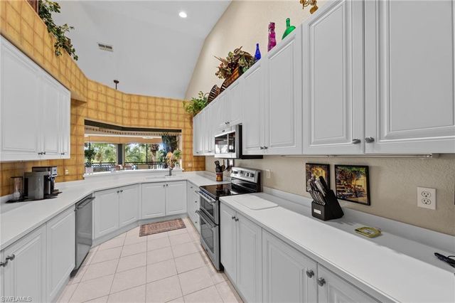 3920 Deer Crossing CT 2, Naples, FL 34114