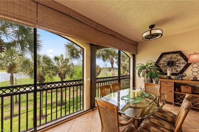 3920 Deer Crossing CT 2, Naples, FL 34114