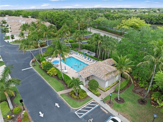 3920 Deer Crossing CT 2, Naples, FL 34114