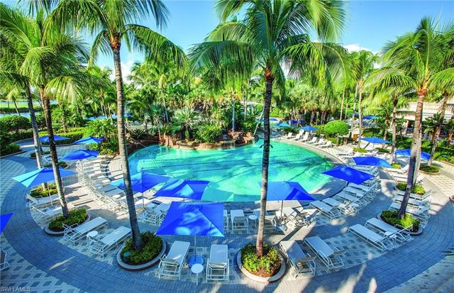 3920 Deer Crossing CT 2, Naples, FL 34114