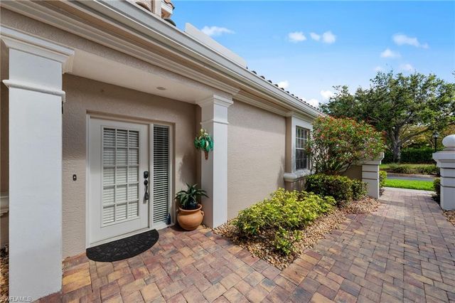 3920 Deer Crossing CT 2, Naples, FL 34114