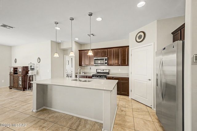 6667 E Via Boca Grande, Tucson, AZ 85756