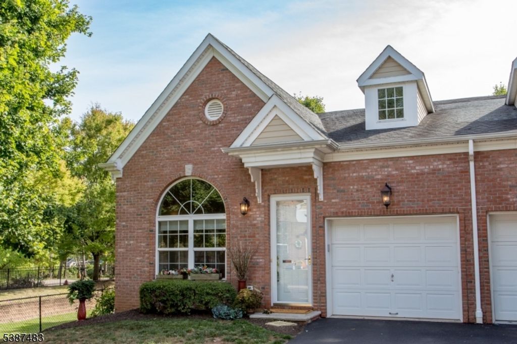 5 William Martin Way, Flemington Boro, NJ 08822