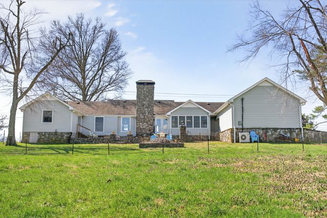 1610 Stop 30 Rd, Hendersonville, TN 37075