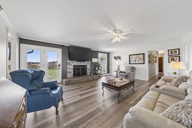 1610 Stop 30 Rd, Hendersonville, TN 37075