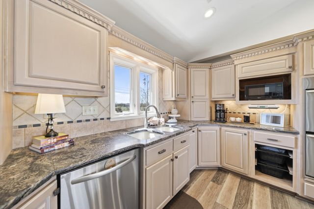 1610 Stop 30 Rd, Hendersonville, TN 37075