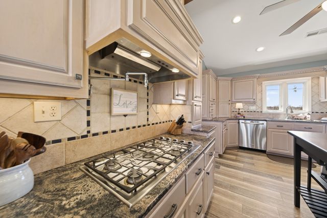 1610 Stop 30 Rd, Hendersonville, TN 37075