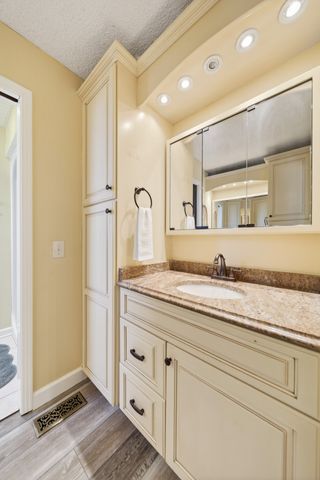 1610 Stop 30 Rd, Hendersonville, TN 37075