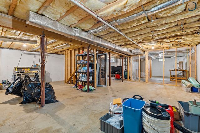 208 Sw Main St, Douglas, MA 01516